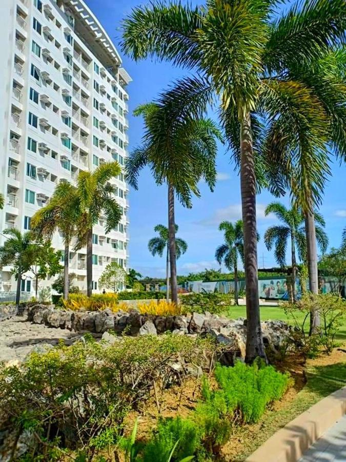Room In Alabang Manila Exterior foto